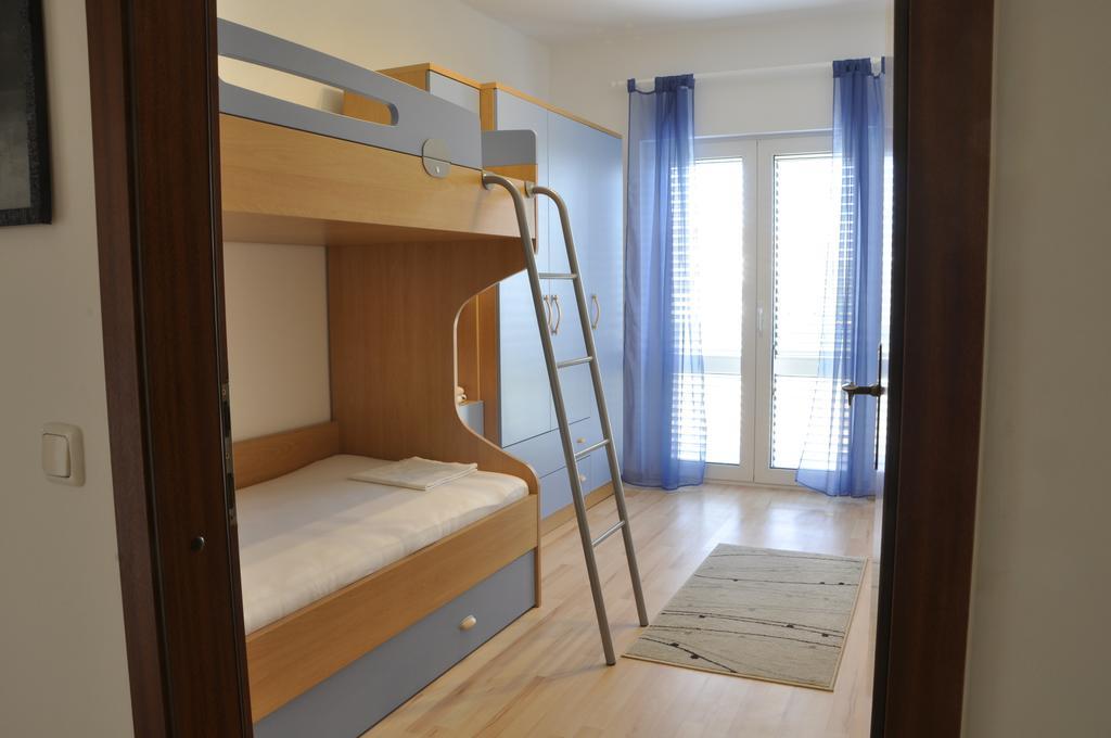 Villa Flora Kaštela Pokoj fotografie